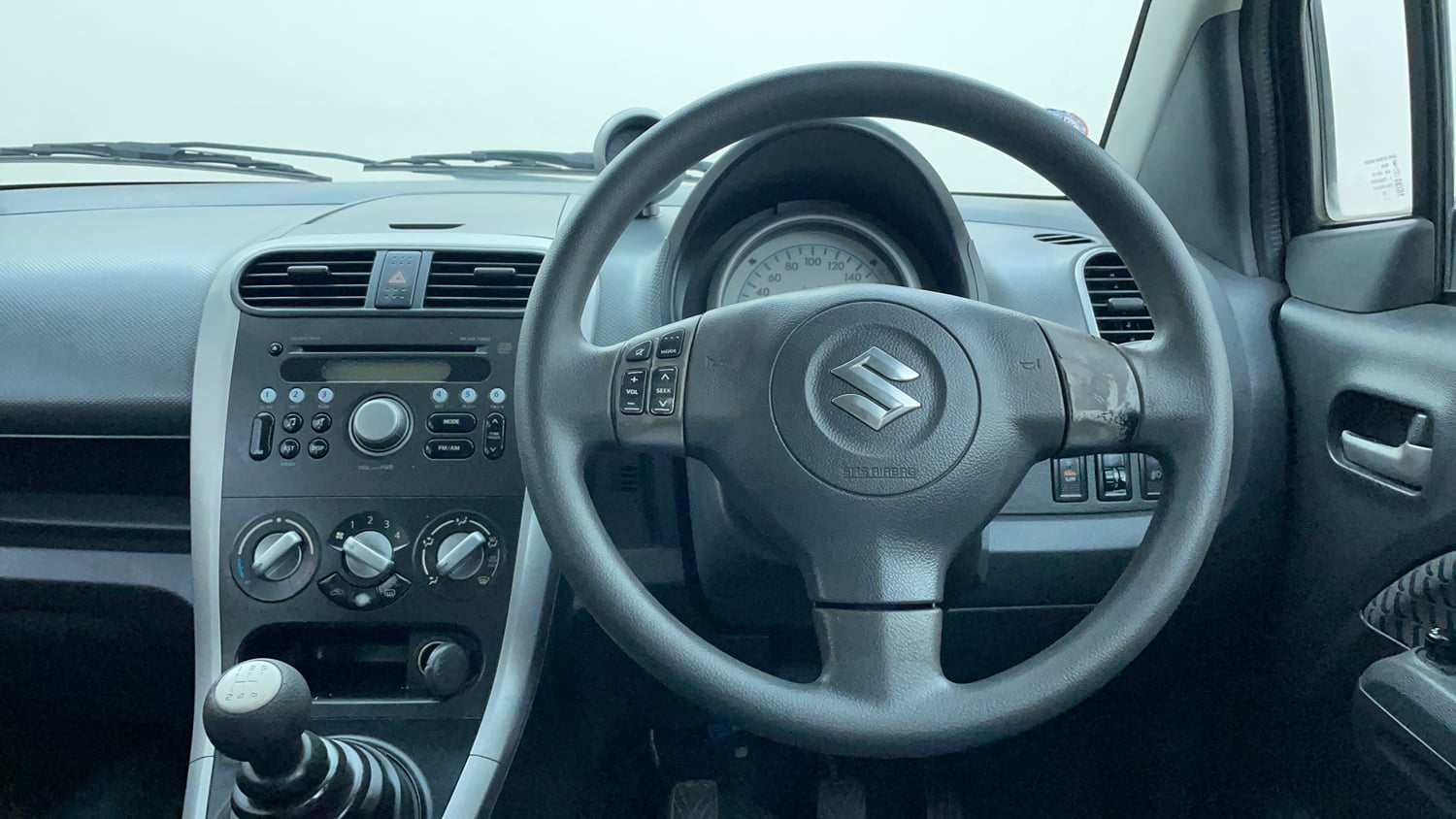 Used 2015 Maruti Suzuki Ritz Zxi BS-IV Petrol Manual interior STEERING VIEW