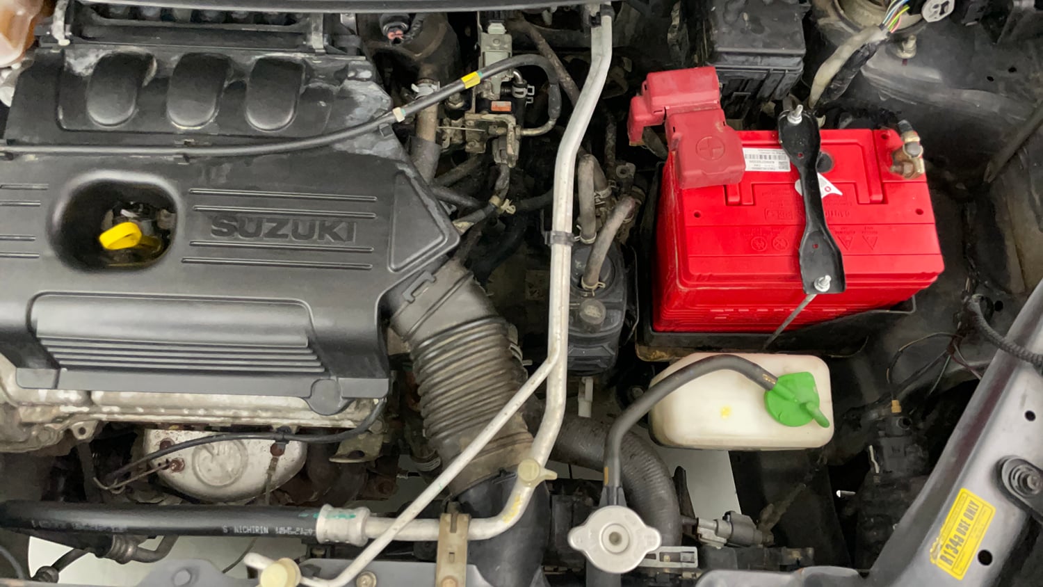 Used 2015 Maruti Suzuki Wagon R VXI Petrol Manual engine ENGINE LEFT SIDE VIEW