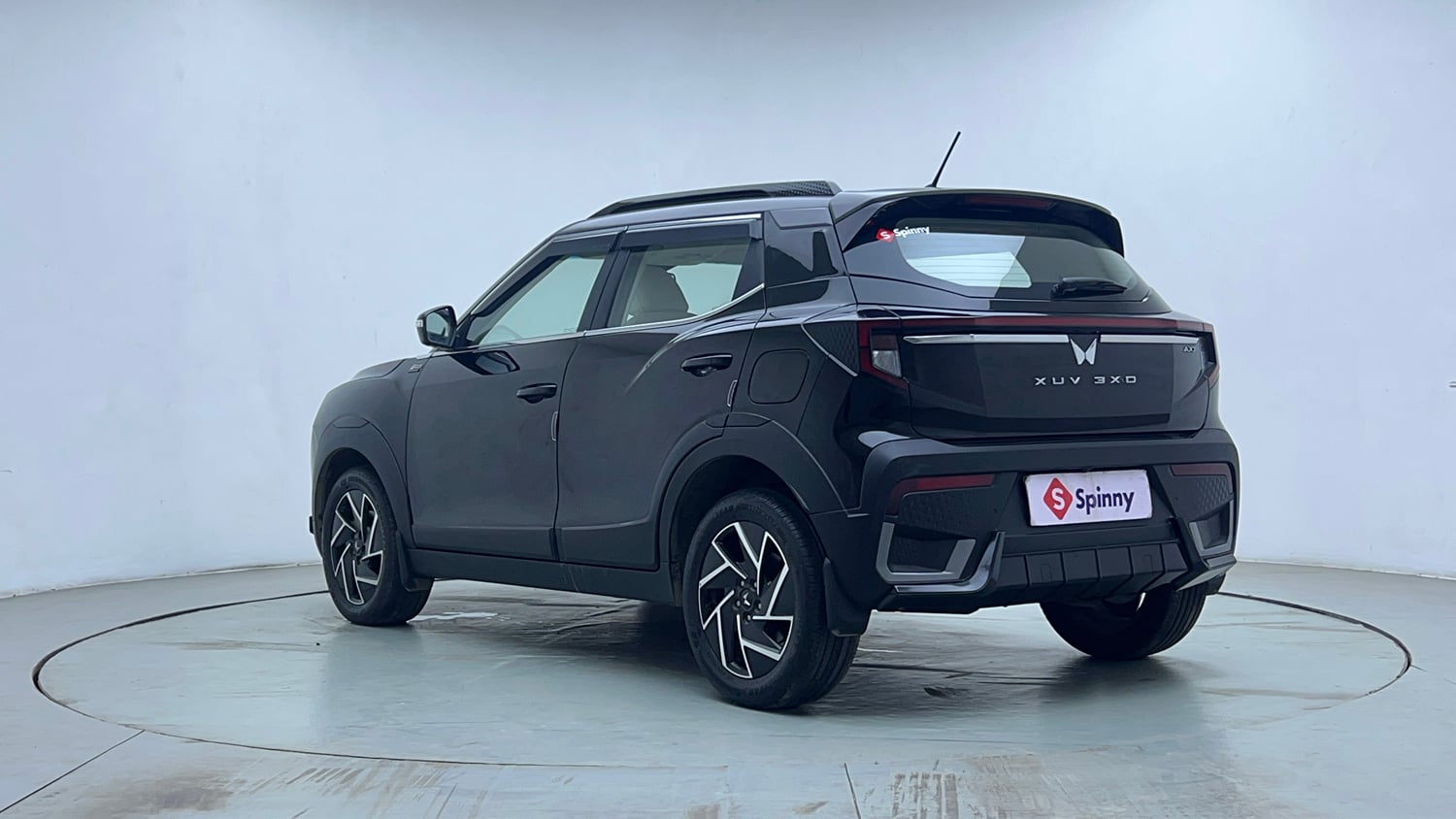 Used 2025 Mahindra XUV 3XO AX7 1.2 Petrol AT Petrol Automatic exterior LEFT REAR CORNER VIEW