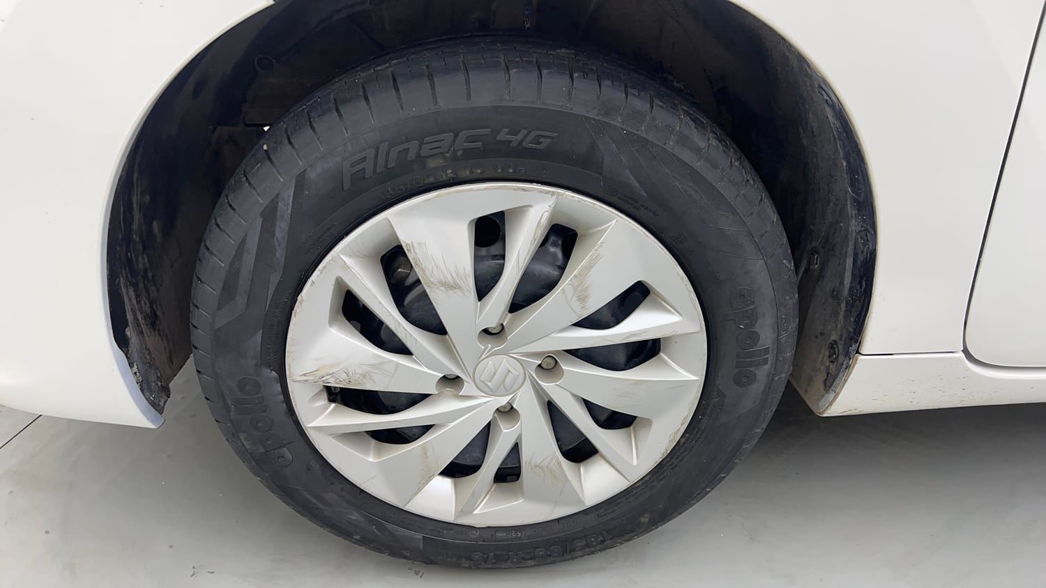 Used 2023 Maruti Suzuki Baleno Delta AGS Petrol Automatic tyres LEFT FRONT TYRE RIM VIEW