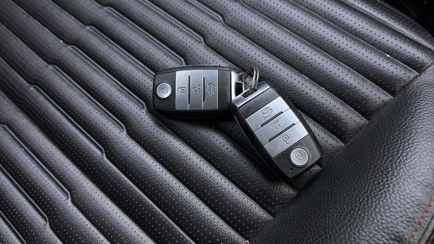 Used 2022 Kia Sonet GTX Plus 1.0 DCT Petrol Automatic extra CAR KEY VIEW