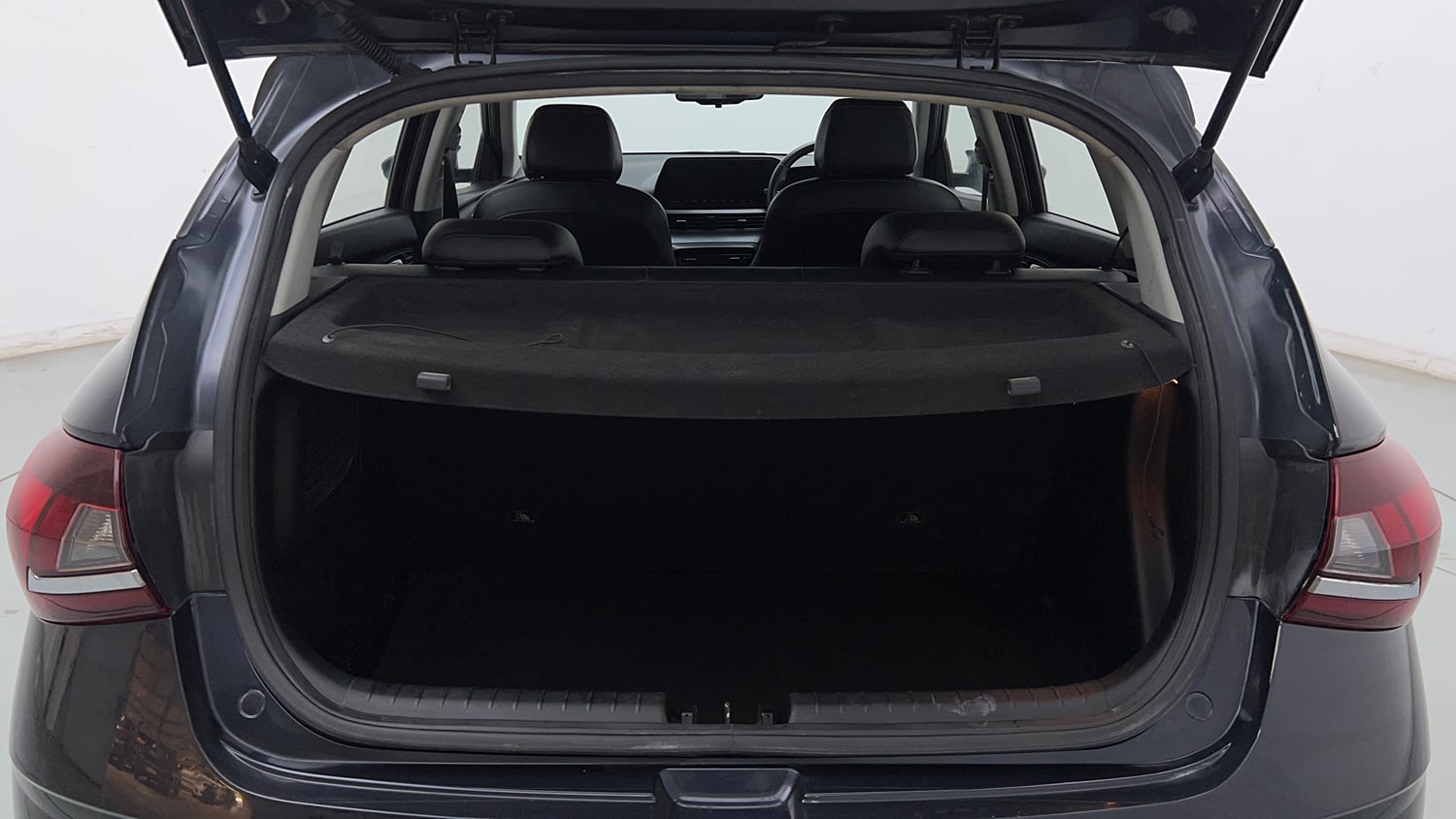 Used 2021 Hyundai New i20 Asta (O) 1.0 Turbo DCT Petrol Automatic interior DICKY INSIDE VIEW
