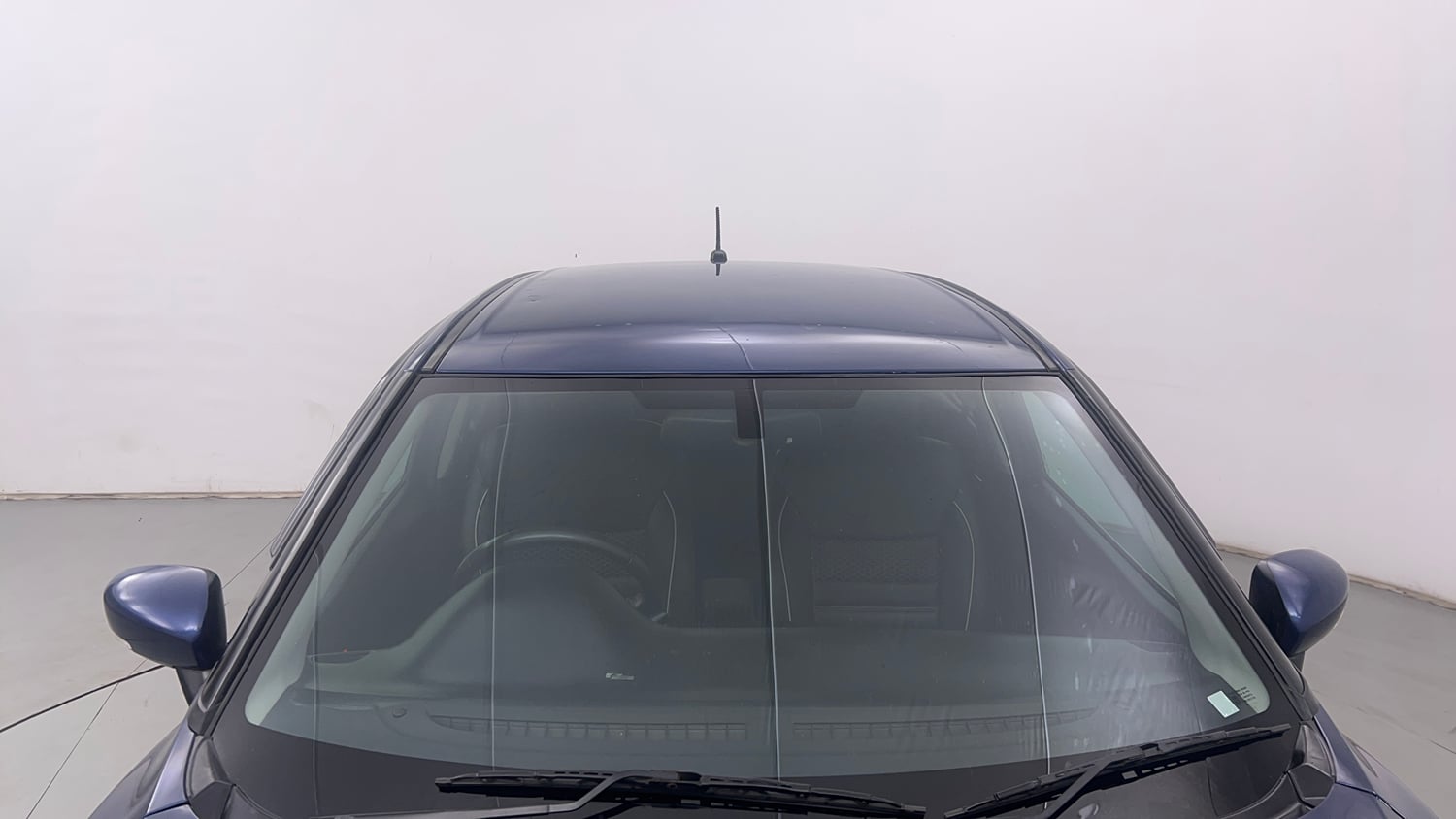 Used 2018 Maruti Suzuki Baleno Zeta 1.2 Petrol Manual exterior FRONT WINDSHIELD VIEW