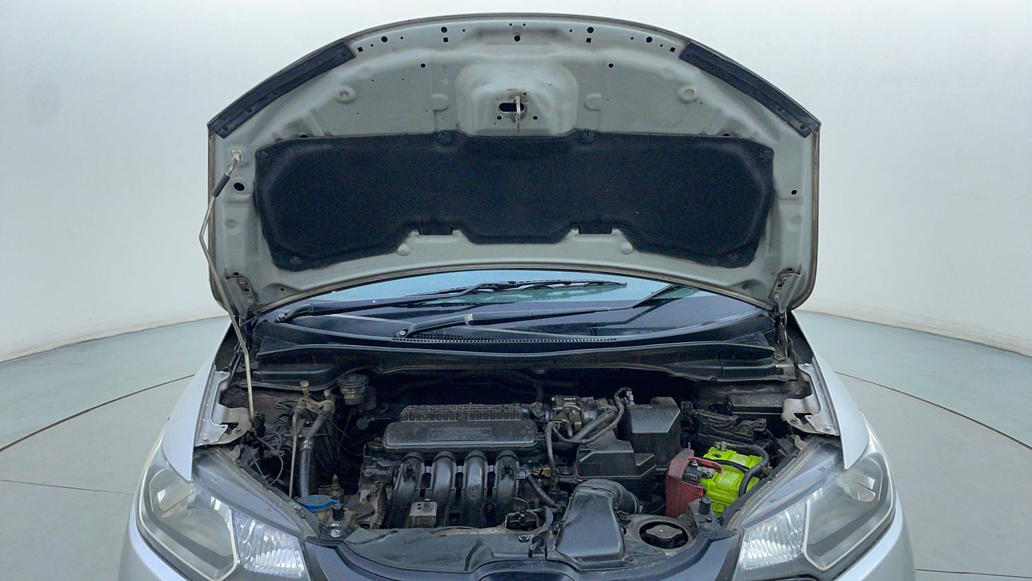 Used 2015 Honda Jazz V AT Petrol Petrol Automatic engine ENGINE & BONNET OPEN FRONT VIEW