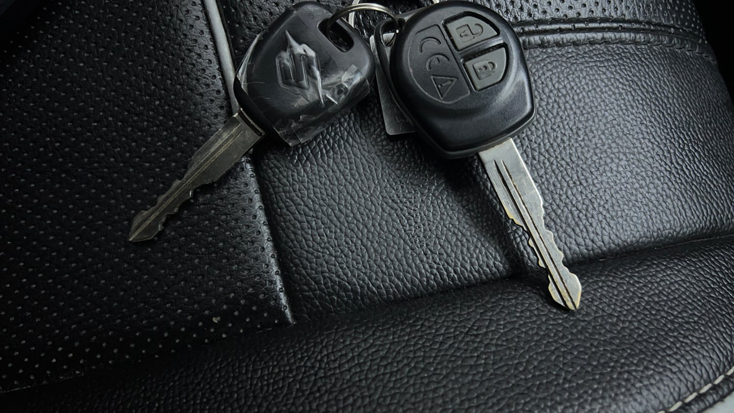 Used 2020 Maruti Suzuki S-Presso VXi Plus AMT Petrol Automatic extra CAR KEY VIEW