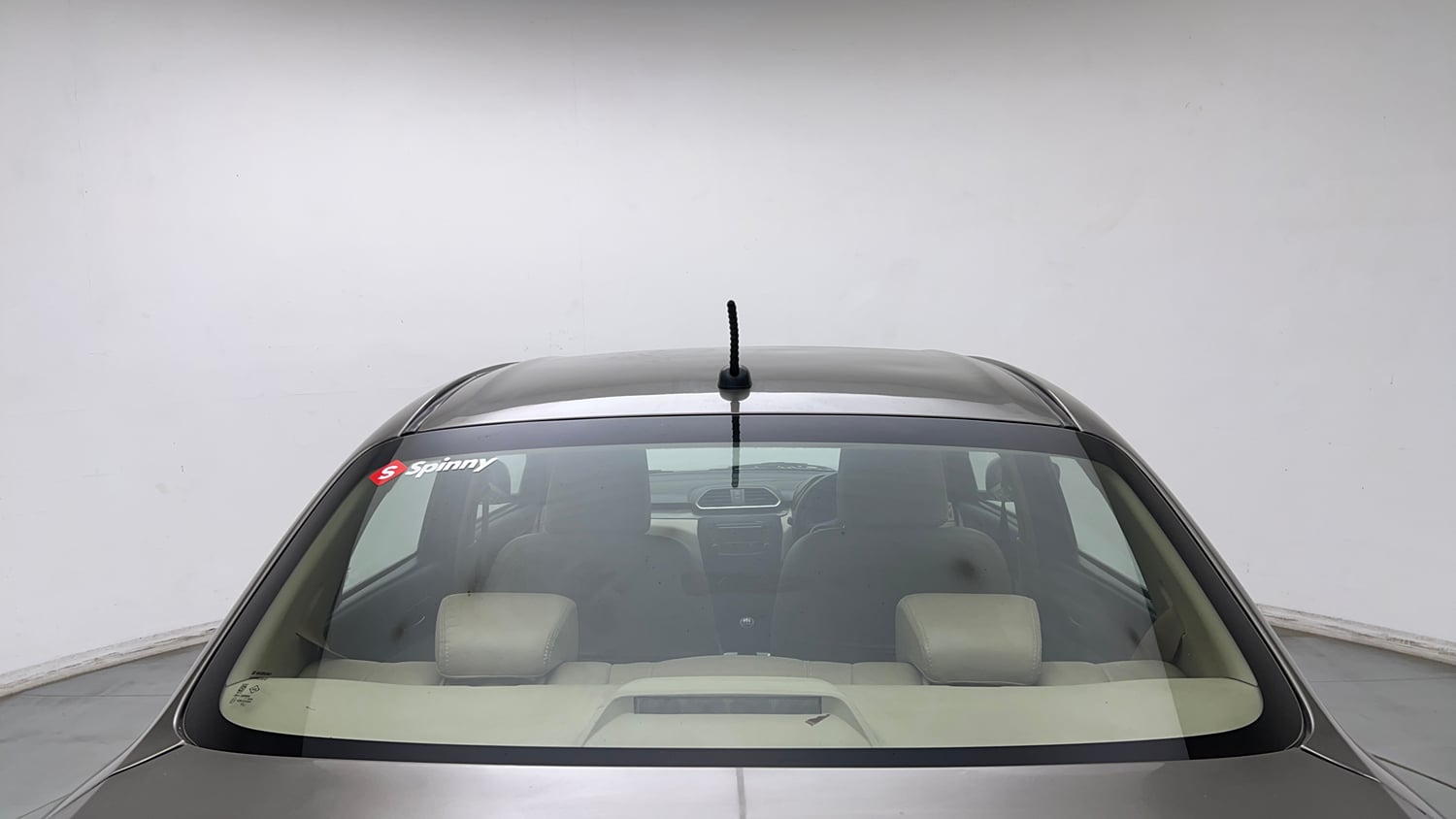 Used 2020 Maruti Suzuki Dzire VXi Petrol Manual exterior BACK WINDSHIELD VIEW