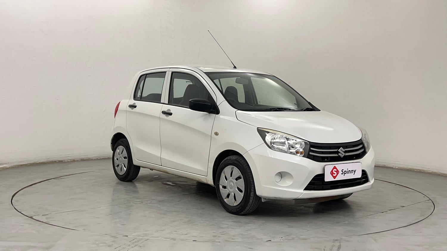 Used 2017 Maruti Suzuki Celerio VXI (O) AMT Petrol Automatic exterior RIGHT FRONT CORNER VIEW