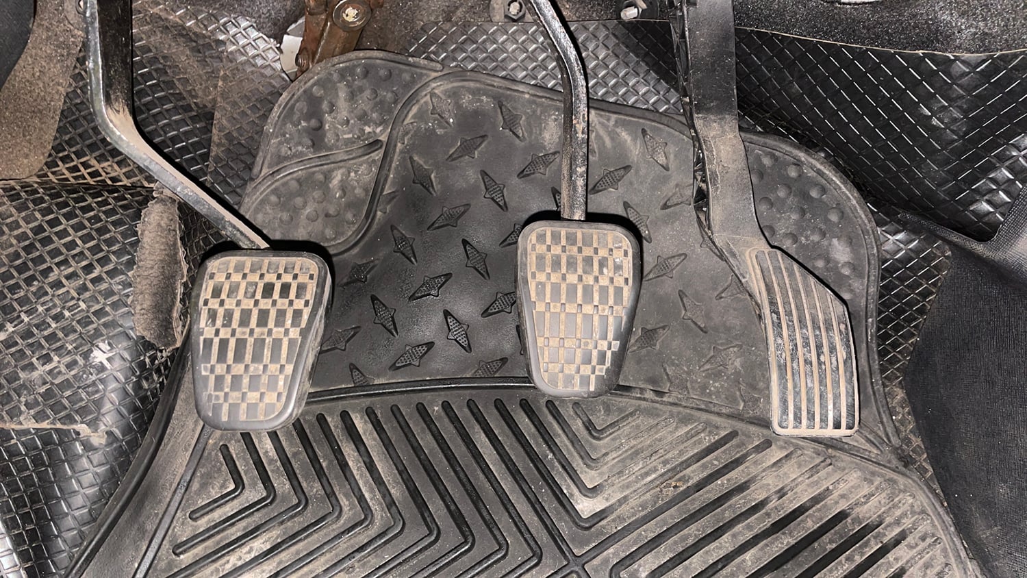 Used 2021 Tata Nexon XM (S) Petrol Manual interior PEDALS VIEW