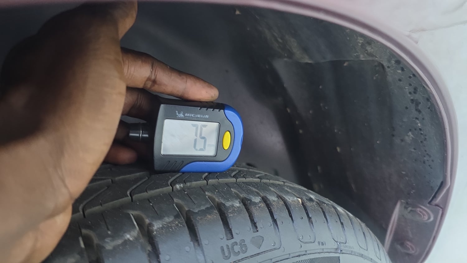 Used 2019 Maruti Suzuki Ciaz Delta Hybrid 1.5 Petrol Manual tyres RIGHT REAR TYRE TREAD VIEW