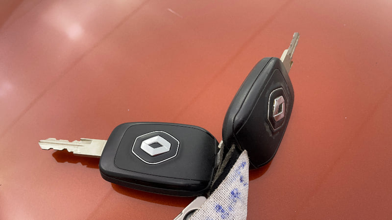 Used 2016 Renault Kwid RXT Petrol Manual extra CAR KEY VIEW