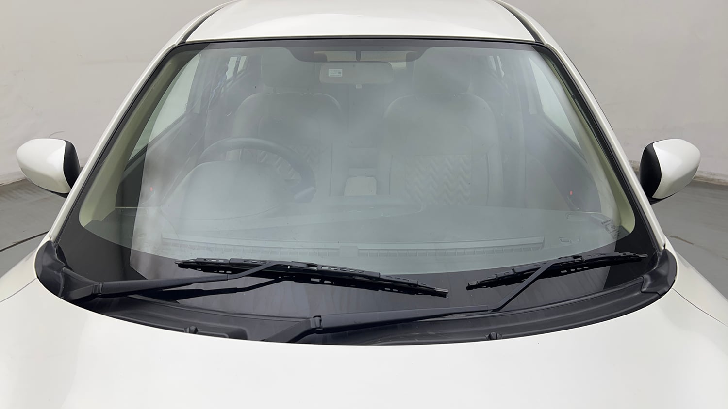 Used 2021 Maruti Suzuki Dzire VXi Petrol Manual exterior FRONT WINDSHIELD VIEW