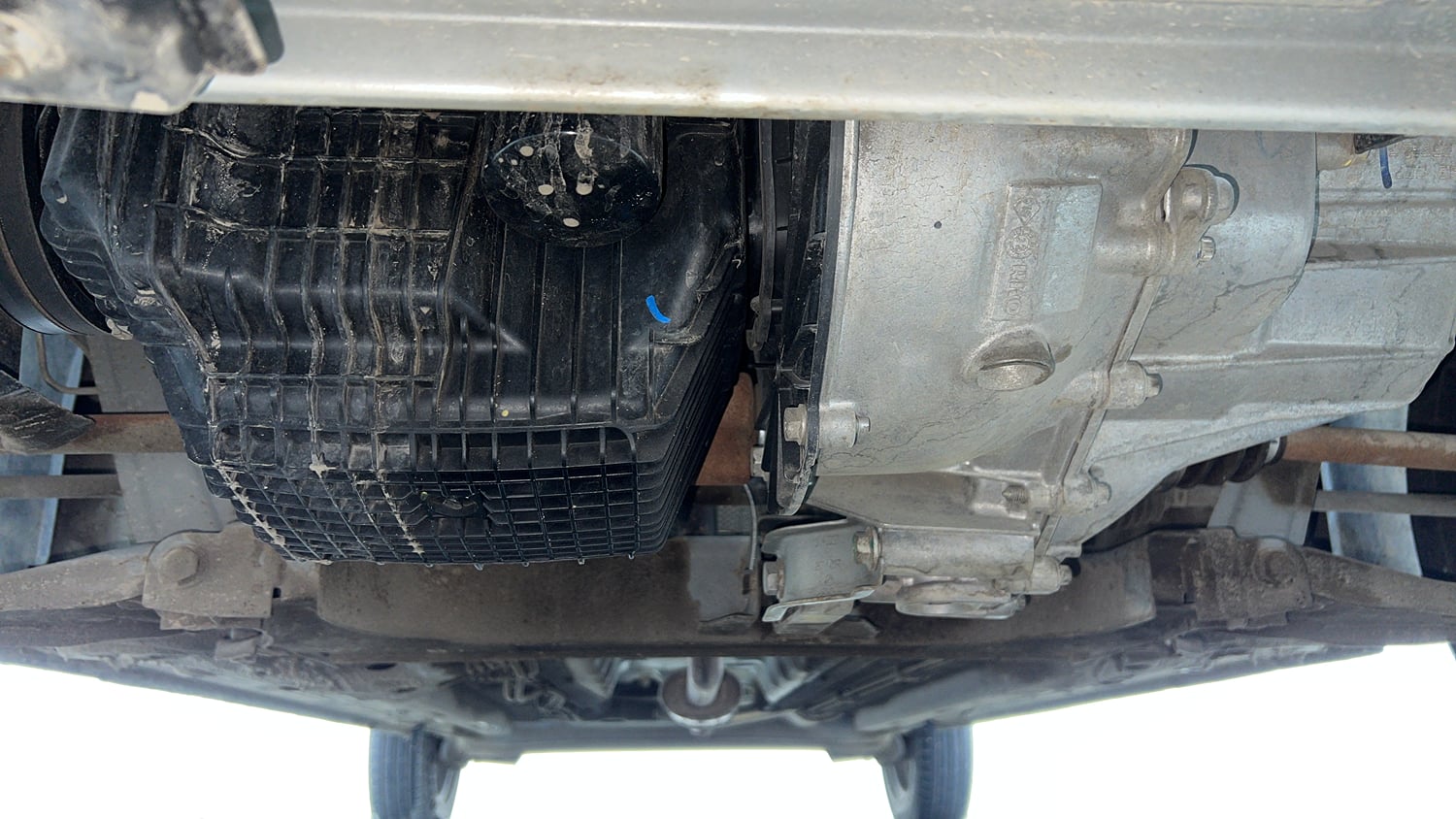 Used 2022 Renault Kwid CLIMBER AMT Petrol Automatic extra FRONT LEFT UNDERBODY VIEW