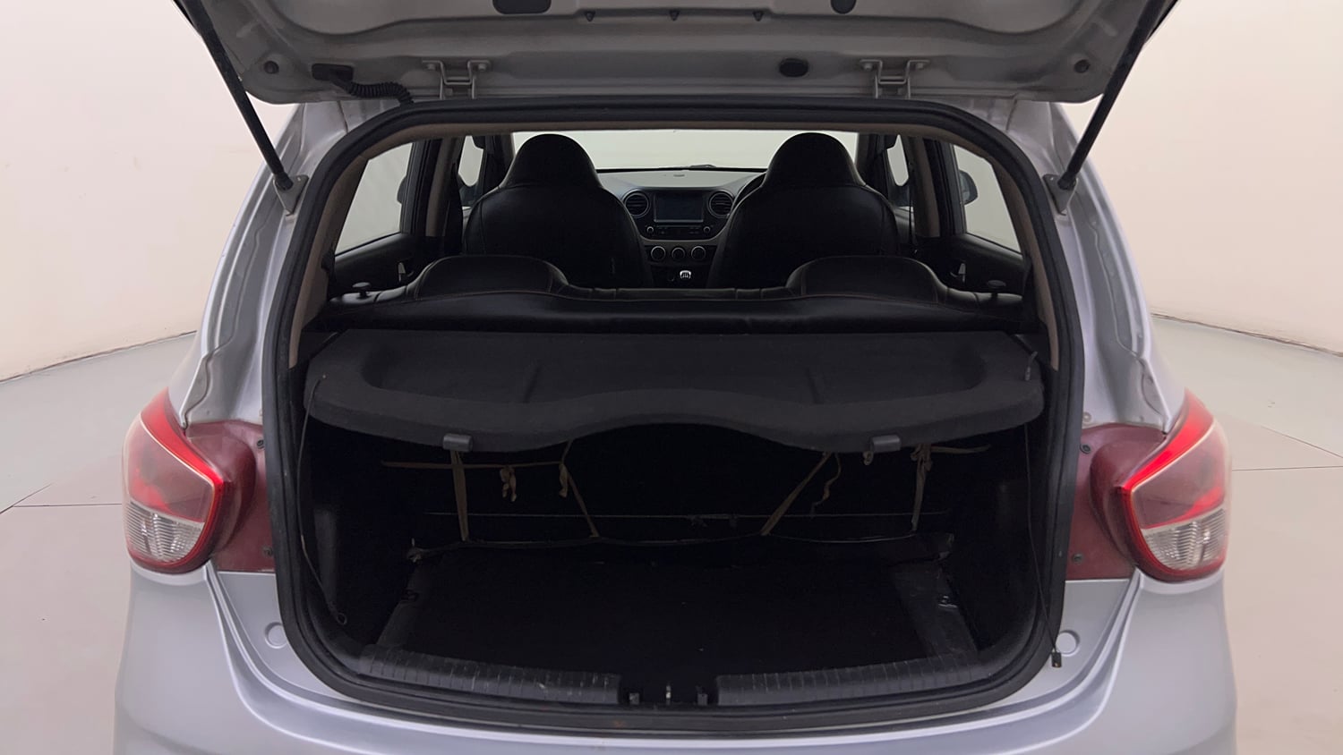 Used 2019 Hyundai Grand i10 Sportz 1.2 Kappa VTVT Petrol Manual interior DICKY INSIDE VIEW