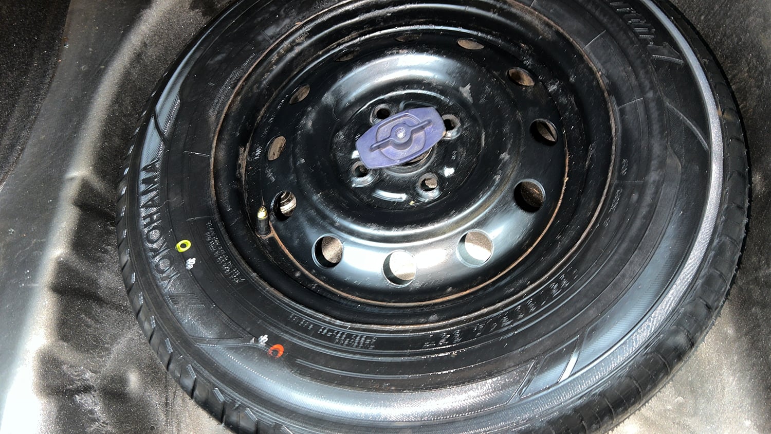 Used 2018 Maruti Suzuki Dzire VXi AMT Petrol Automatic tyres SPARE TYRE VIEW