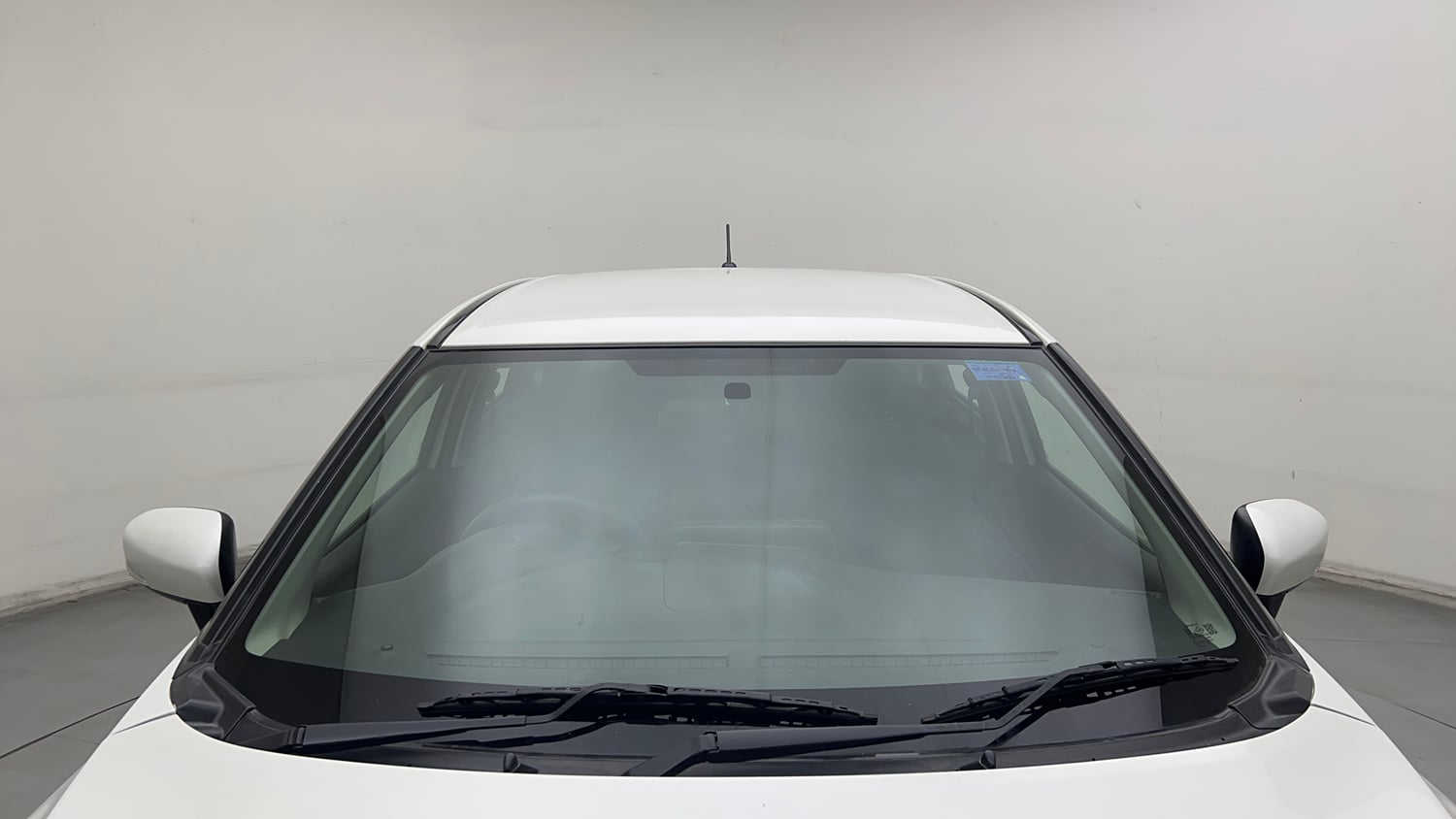 Used 2023 Maruti Suzuki Baleno Delta AGS Petrol Automatic exterior FRONT WINDSHIELD VIEW