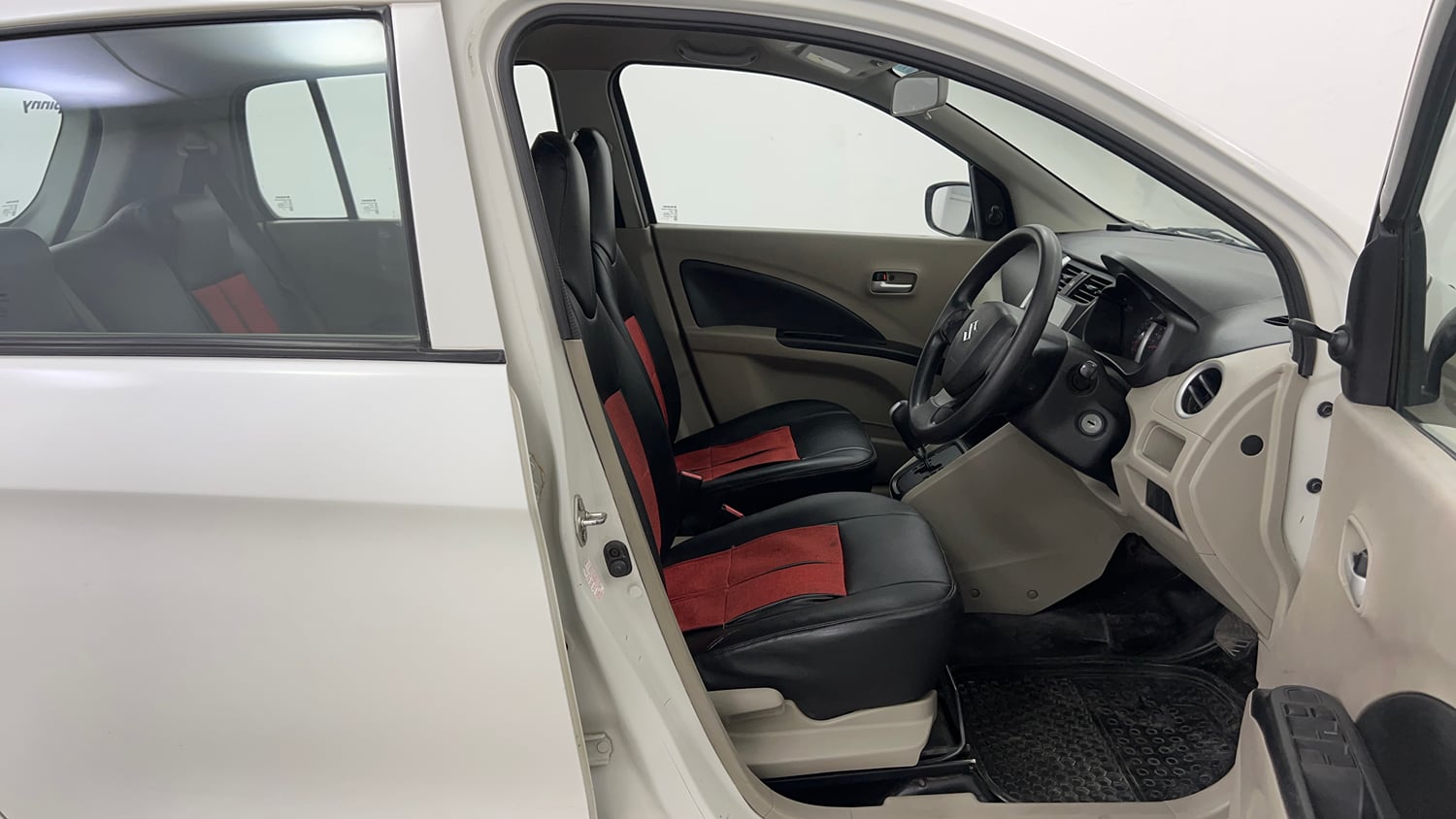 Used 2017 Maruti Suzuki Celerio VXI (O) AMT Petrol Automatic interior RIGHT SIDE FRONT DOOR CABIN VIEW