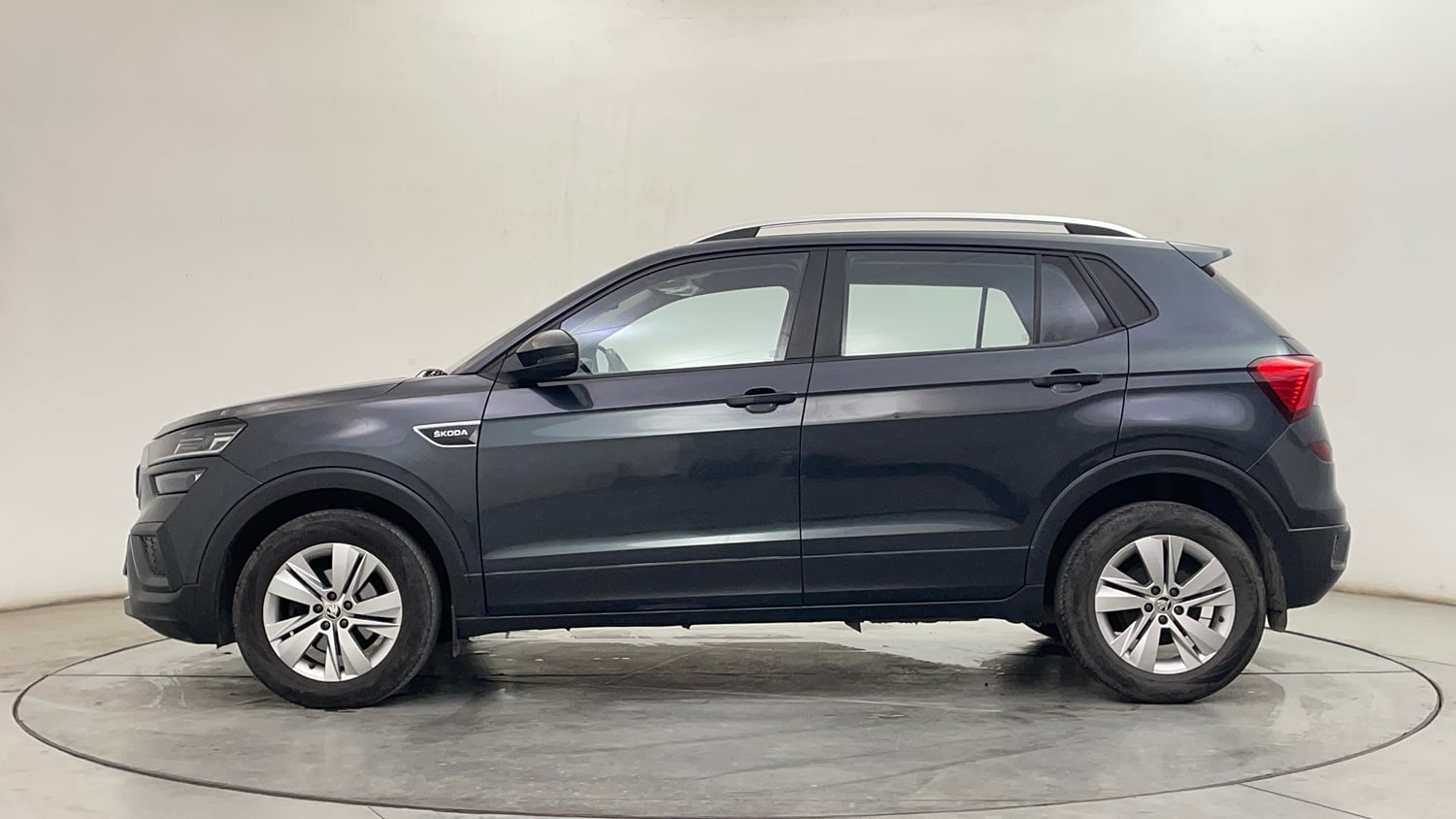 Used 2023 Skoda Kushaq Ambition 1.0L TSI MT Petrol Manual exterior LEFT SIDE VIEW