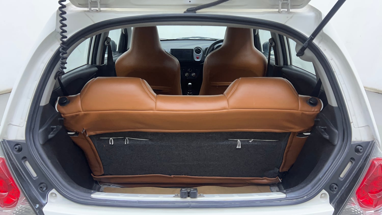 Used 2014 Honda Brio S MT Petrol Manual interior DICKY INSIDE VIEW