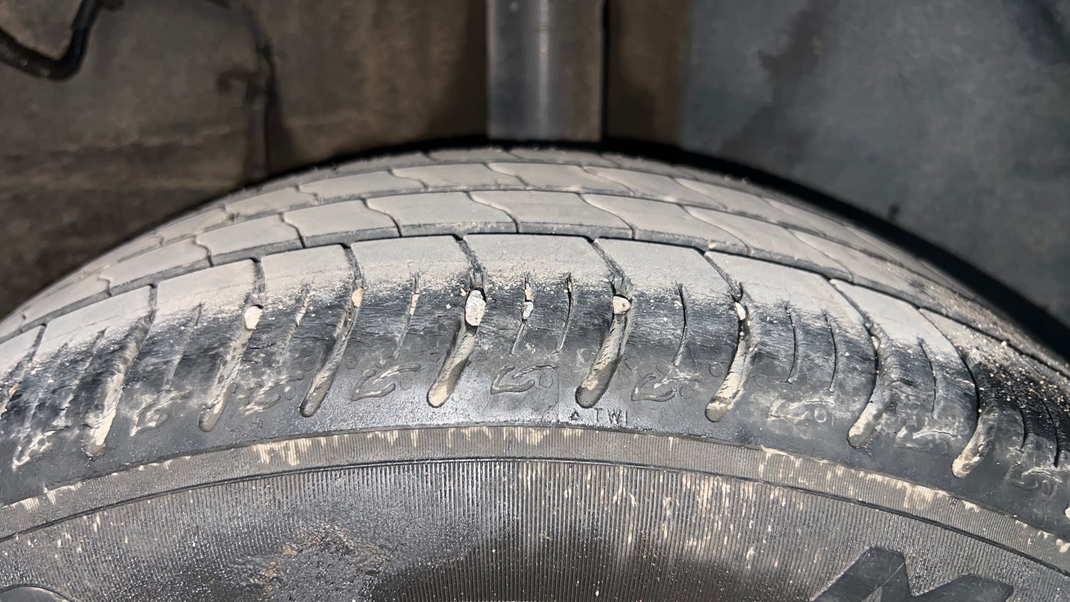 Used 2021 Tata Altroz XZ Petrol Petrol Manual tyres LEFT REAR TYRE TREAD VIEW