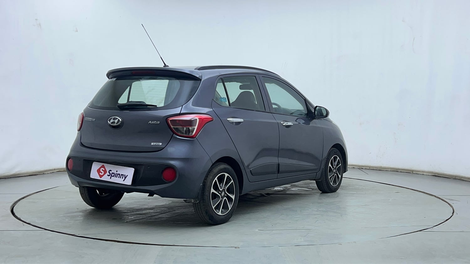 Used 2018 Hyundai Grand i10 Asta U2 1.2 CRDi Diesel Manual exterior RIGHT REAR CORNER VIEW