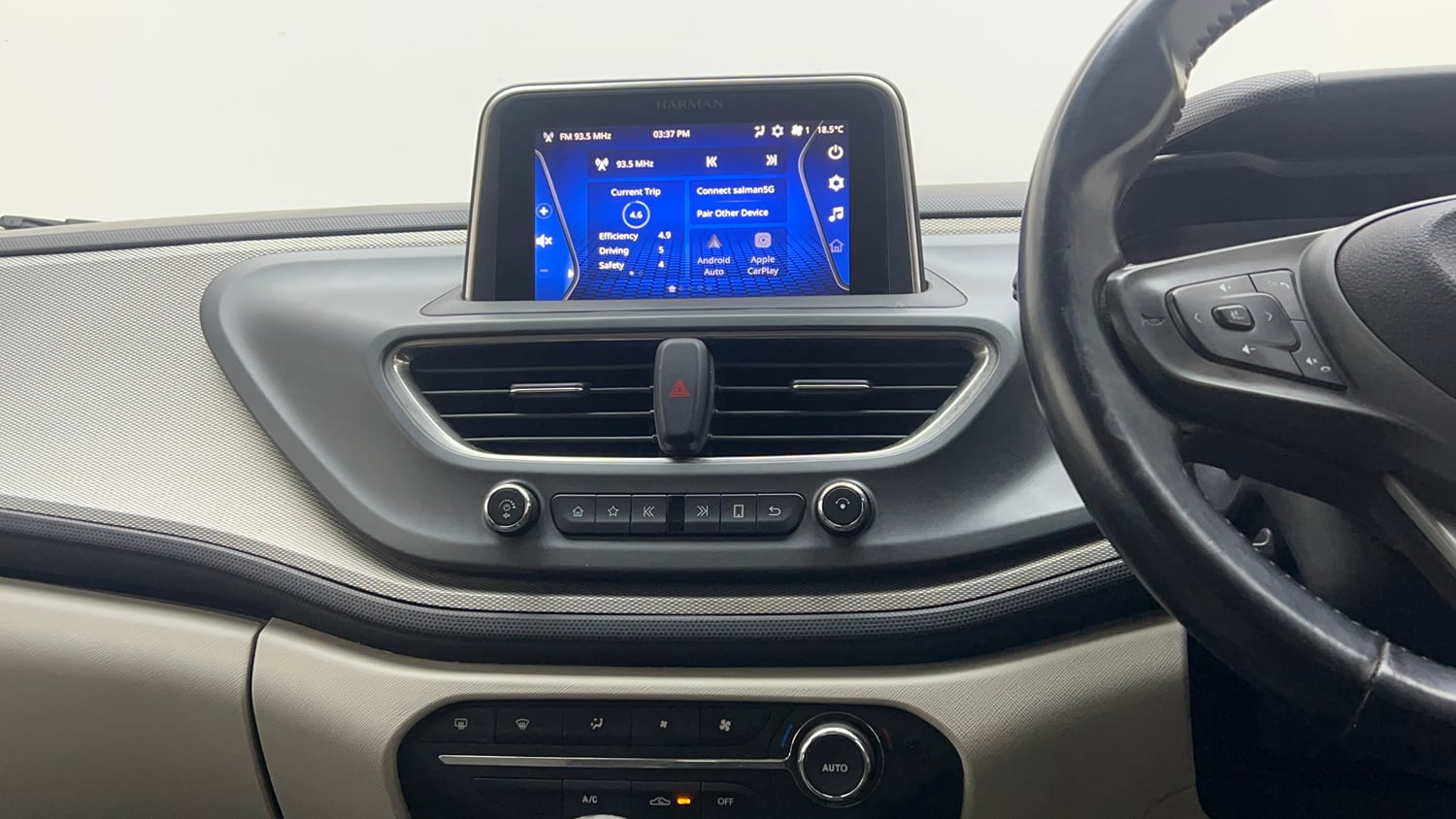 Used 2021 Tata Altroz XZ Petrol Petrol Manual interior MUSIC SYSTEM & AC CONTROL VIEW