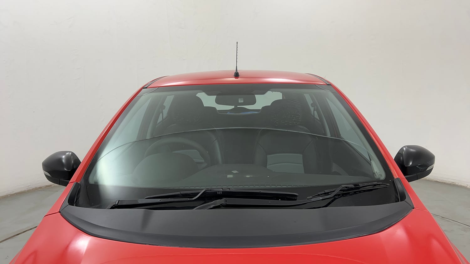 Used 2023 Tata Tiago XT CNG Cng Manual exterior FRONT WINDSHIELD VIEW