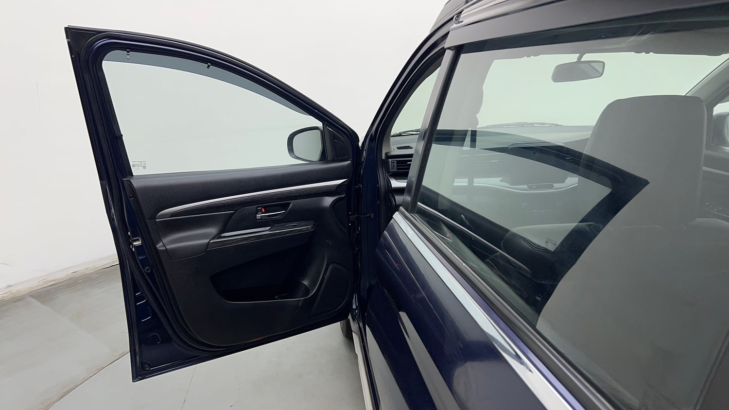 Used 2022 Maruti Suzuki XL6 Zeta MT Petrol Petrol Manual interior LEFT FRONT DOOR OPEN VIEW