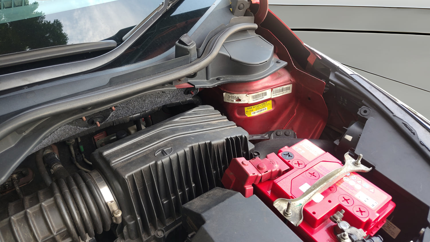 Used 2020 Tata Altroz XT Petrol Petrol Manual engine ENGINE LEFT SIDE HINGE & APRON VIEW