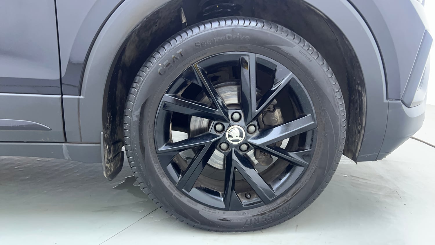 Used 2024 Skoda Kushaq Ambition 1.0 TSI AT Petrol Automatic tyres RIGHT FRONT TYRE RIM VIEW