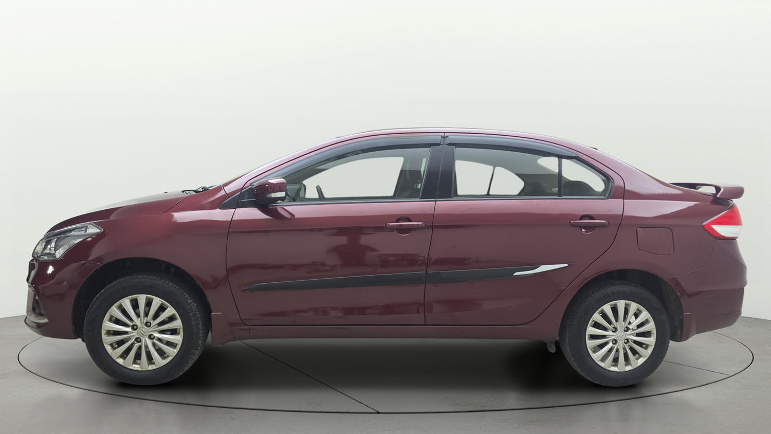 Used 2019 Maruti Suzuki Ciaz Delta Hybrid 1.5 Petrol Manual exterior LEFT SIDE VIEW