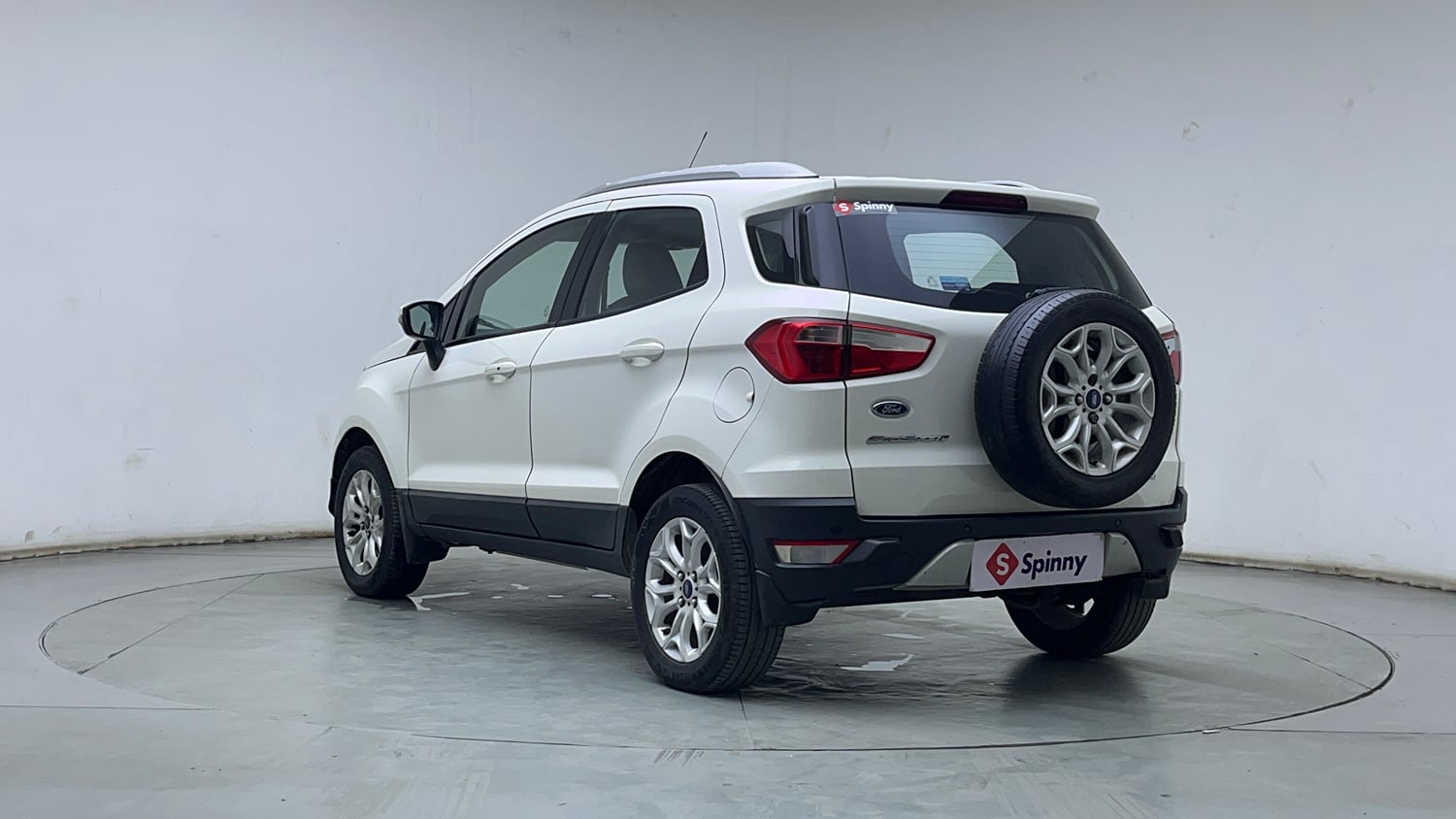 Used 2015 Ford EcoSport Titanium 1.5 TDCi (Opt) Diesel Manual exterior LEFT REAR CORNER VIEW