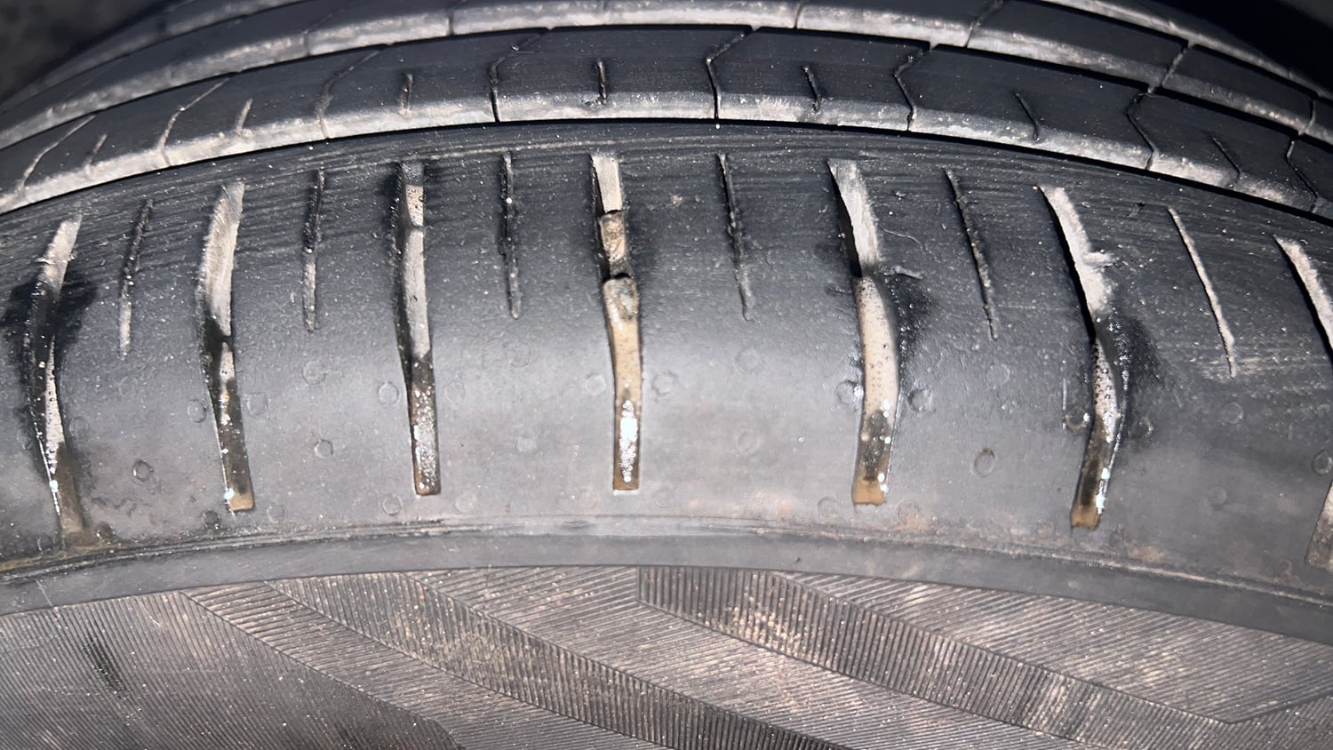 Used 2021 Tata Altroz XZ Diesel Diesel Manual tyres RIGHT FRONT TYRE TREAD VIEW