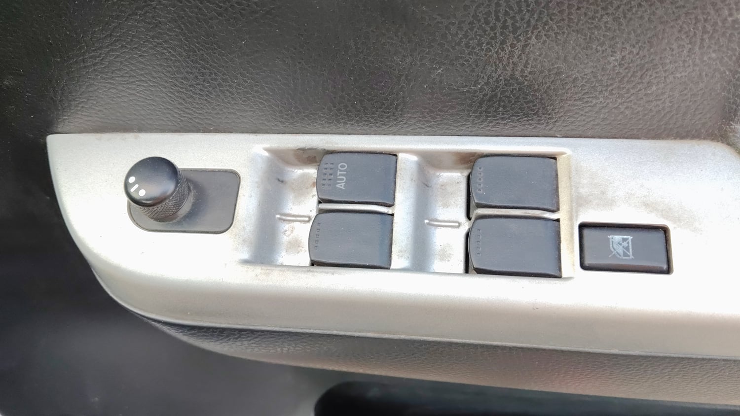 Used 2013 Maruti Suzuki Wagon R VXI Petrol Manual top_features Adjustable ORVM