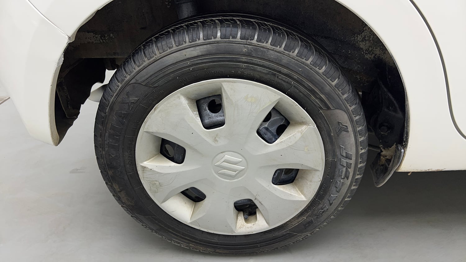Used 2022 Maruti Suzuki Wagon R VXI 1.0 Petrol Manual tyres RIGHT REAR TYRE RIM VIEW