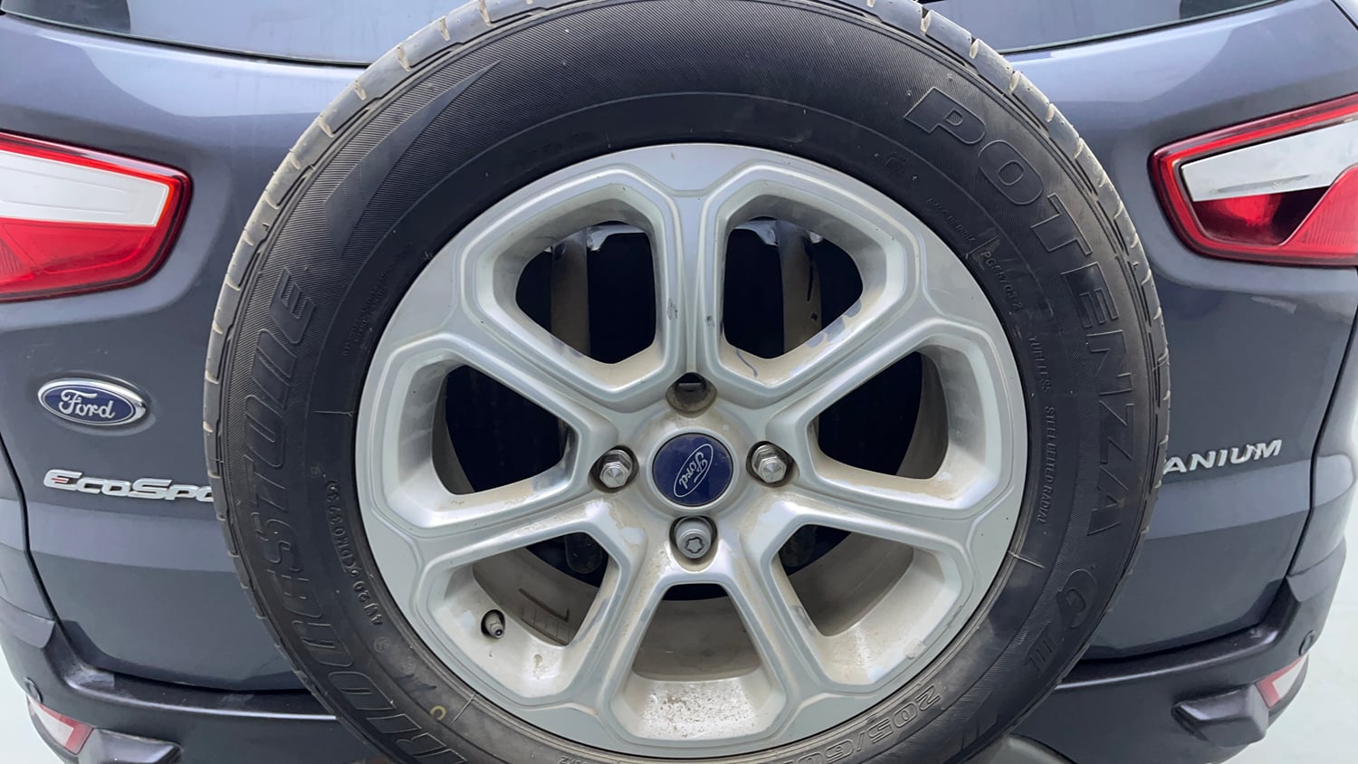 Used 2019 Ford EcoSport Titanium + 1.5L Ti-VCT AT Petrol Automatic tyres SPARE TYRE VIEW