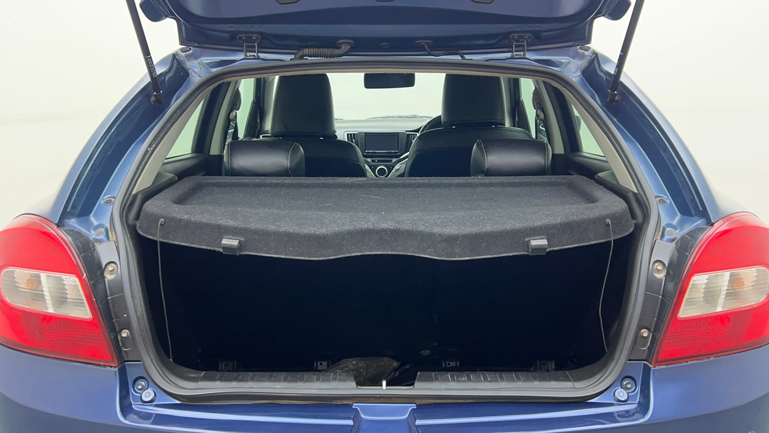 Used 2018 Maruti Suzuki Baleno Zeta 1.2 AT Petrol Automatic interior DICKY INSIDE VIEW