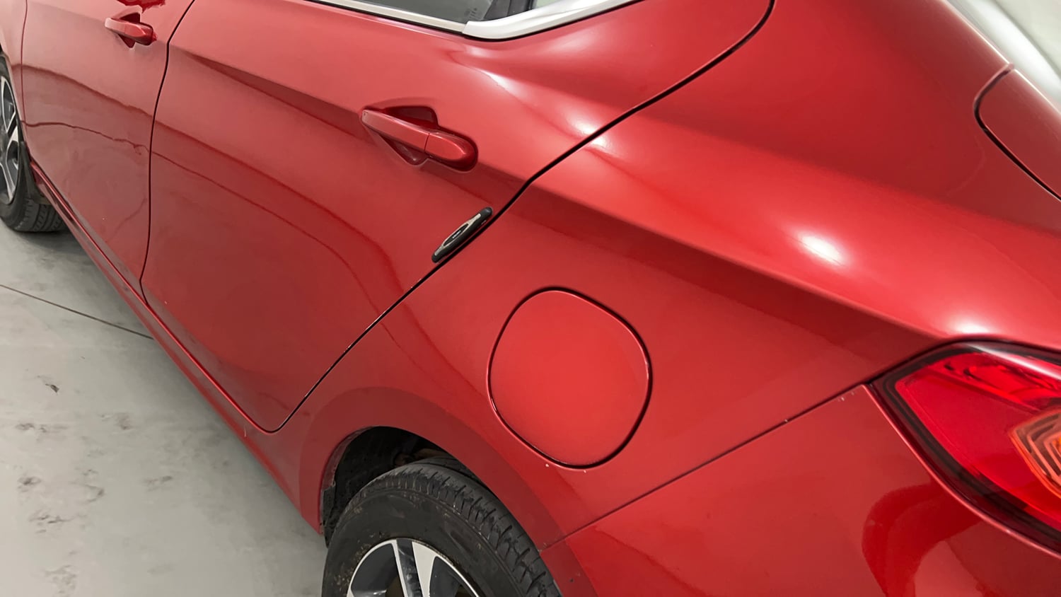 Used 2017 Tata Tigor Revotron XZ (O) Petrol Manual dents MINOR SCRATCH