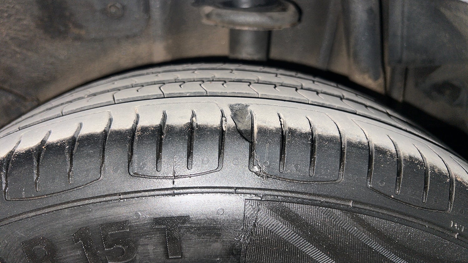 Used 2022 Tata Tiago XZA Plus Petrol Automatic tyres LEFT REAR TYRE TREAD VIEW