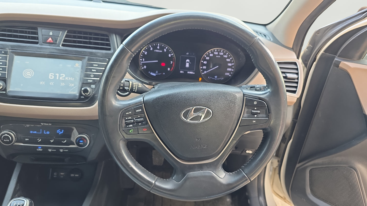 Used 2017 Hyundai Elite i20 Asta 1.2 (O) Petrol Manual interior STEERING VIEW