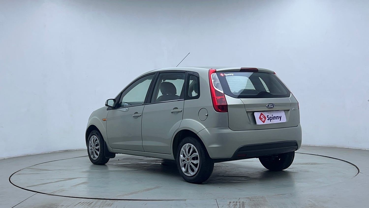 Used 2012 Ford Figo Duratec Petrol ZXI 1.2 Petrol Manual exterior LEFT REAR CORNER VIEW