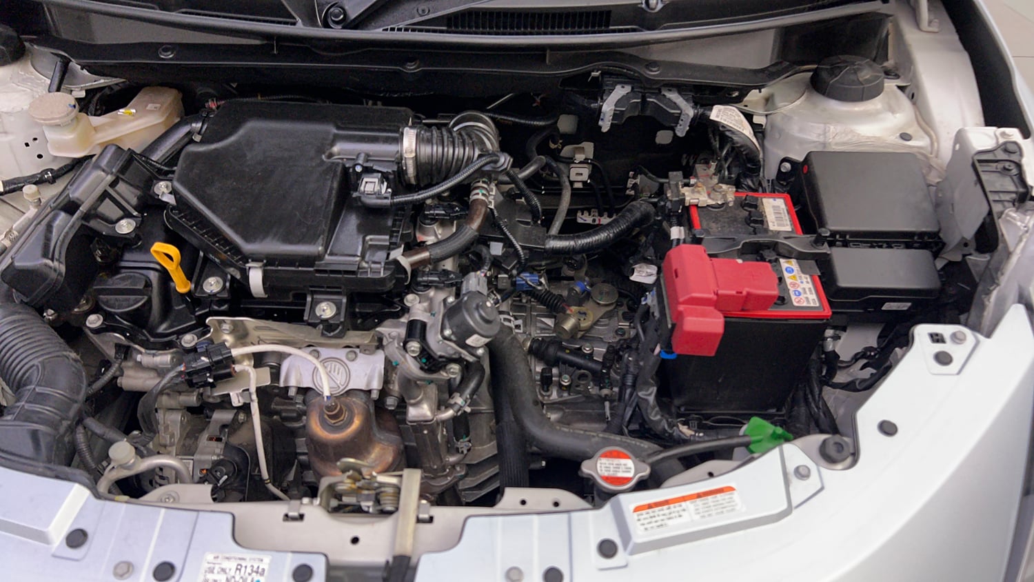 Used 2026 Maruti Suzuki Swift VXi (O) Petrol Manual engine ENGINE LEFT SIDE VIEW