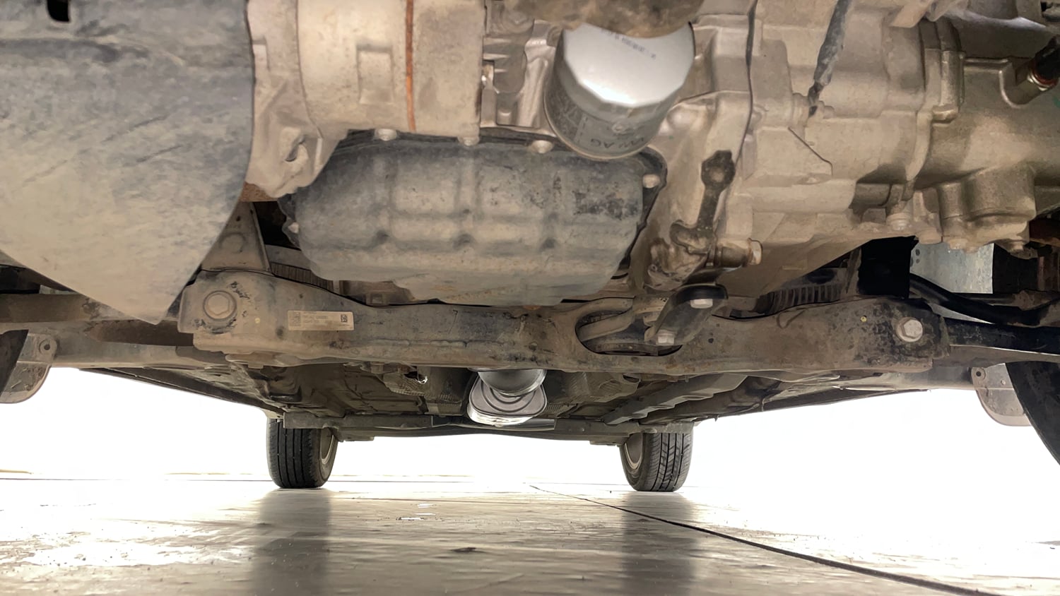 Used 2023 Skoda Kushaq Ambition 1.0L TSI MT Petrol Manual extra FRONT LEFT UNDERBODY VIEW