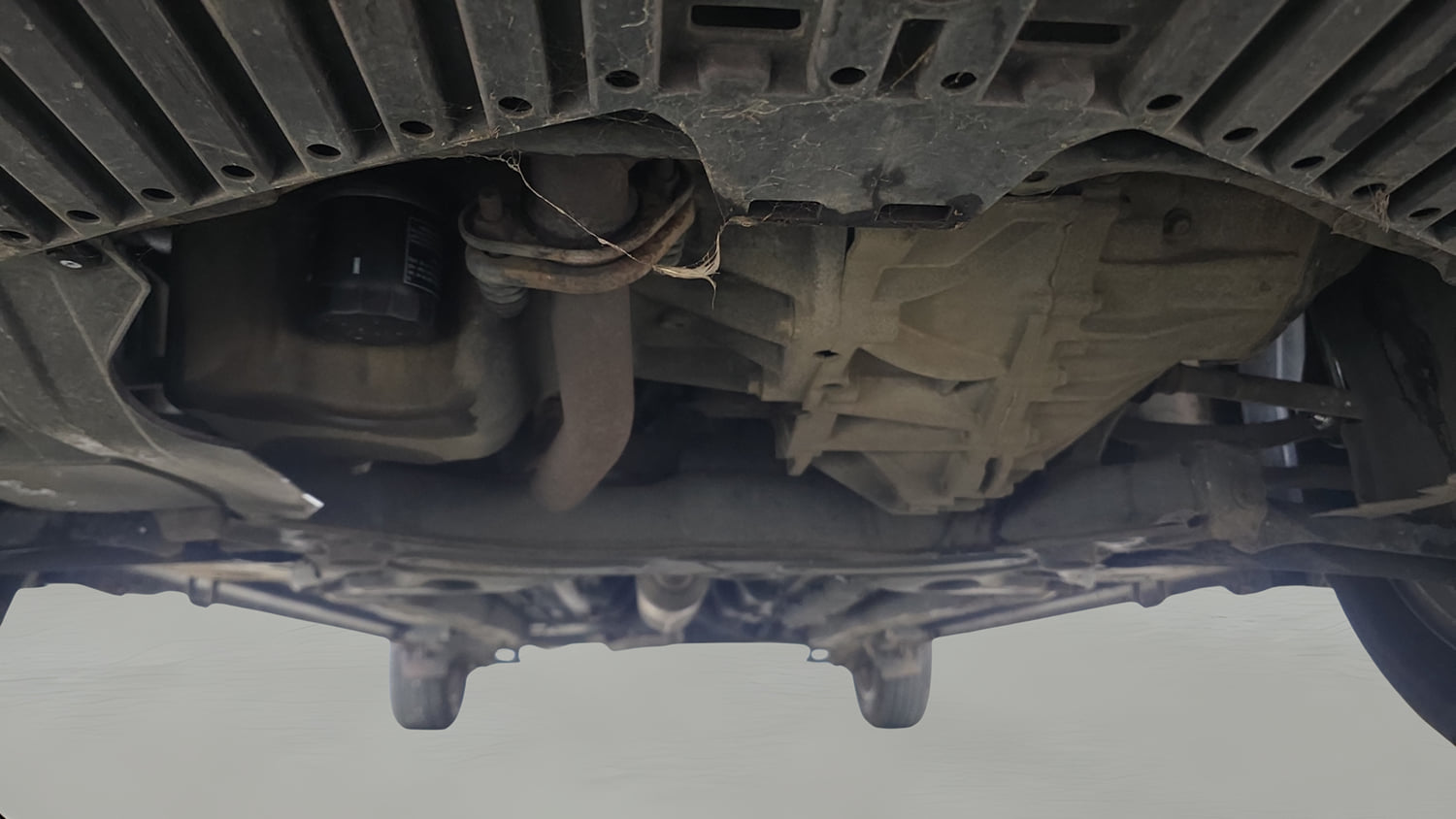 Used 2019 Maruti Suzuki Ciaz Delta Hybrid 1.5 Petrol Manual extra FRONT LEFT UNDERBODY VIEW