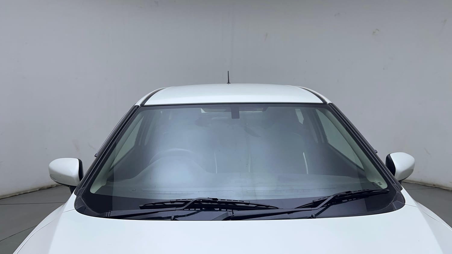 Used 2022 Maruti Suzuki Baleno Zeta Petrol Manual exterior FRONT WINDSHIELD VIEW