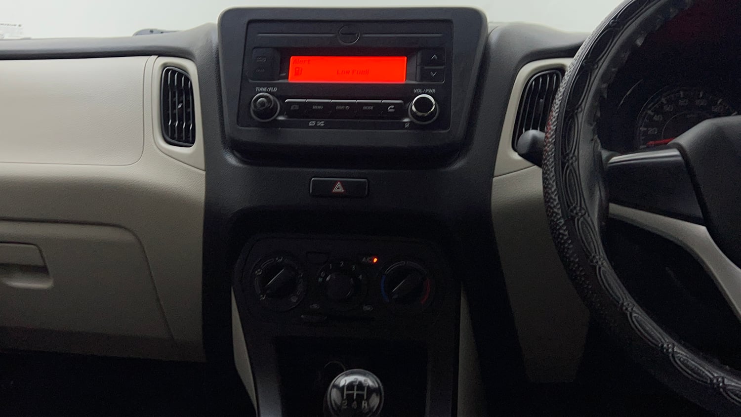 Used 2022 Maruti Suzuki Wagon R 1.0 VXi (O) 1.0 Petrol Manual interior MUSIC SYSTEM & AC CONTROL VIEW