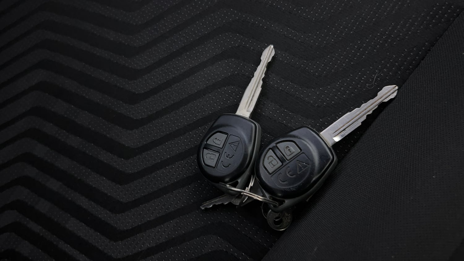 Used 2021 Maruti Suzuki Swift VXi AMT Petrol Automatic extra CAR KEY VIEW