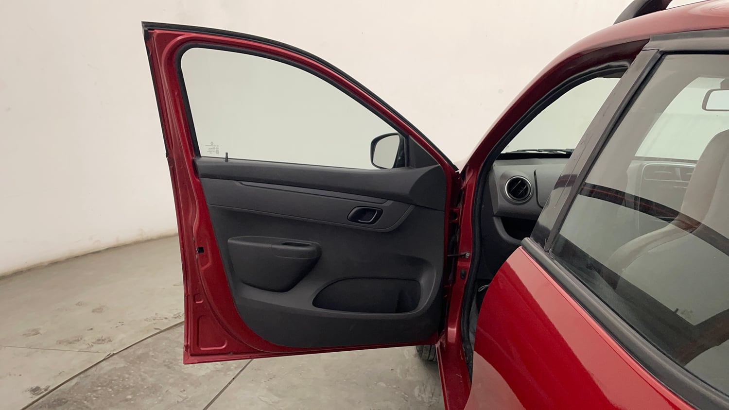 Used 2016 Renault Kwid RXT Petrol Manual interior LEFT FRONT DOOR OPEN VIEW