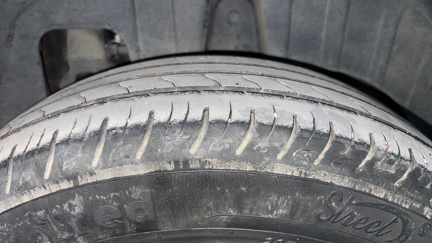 Used 2022 Mahindra XUV 300 W8 1.5 Diesel Diesel Manual tyres LEFT REAR TYRE TREAD VIEW