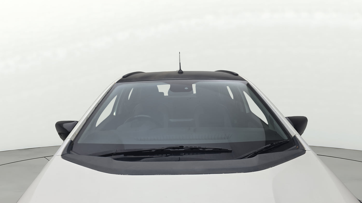 Used 2020 Tata Altroz XZ Petrol Petrol Manual exterior FRONT WINDSHIELD VIEW