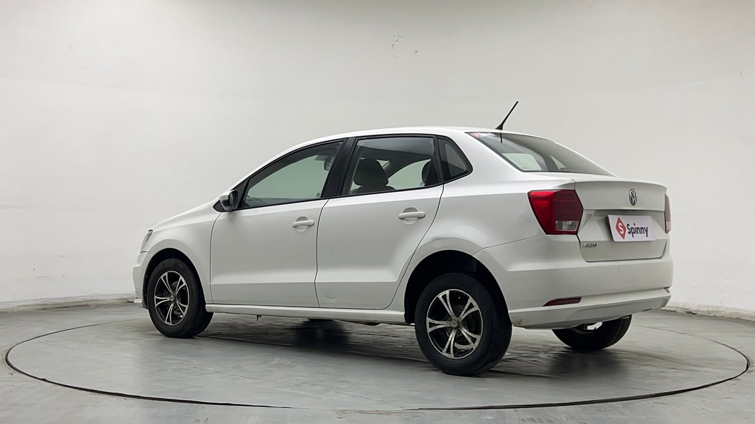 Used 2020 Volkswagen Ameo Trendline 1.0L (P) Petrol Manual exterior LEFT REAR CORNER VIEW